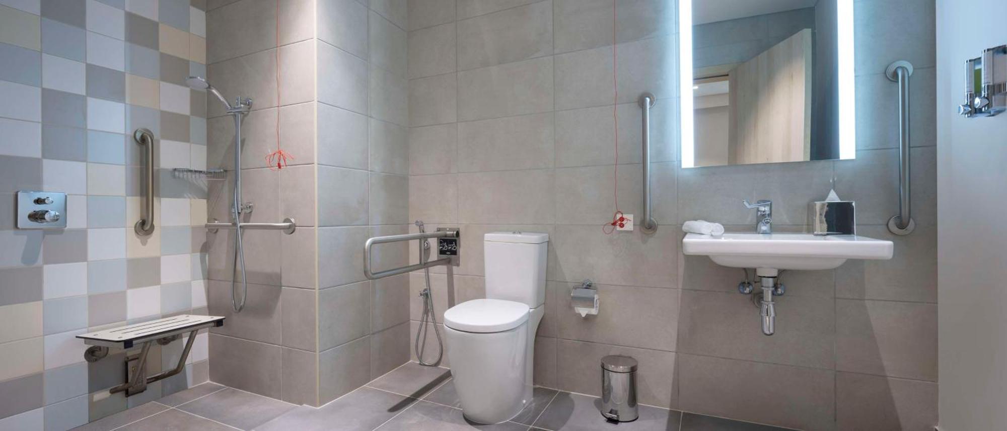 Готель Hampton By Hilton Doha Old Town Екстер'єр фото