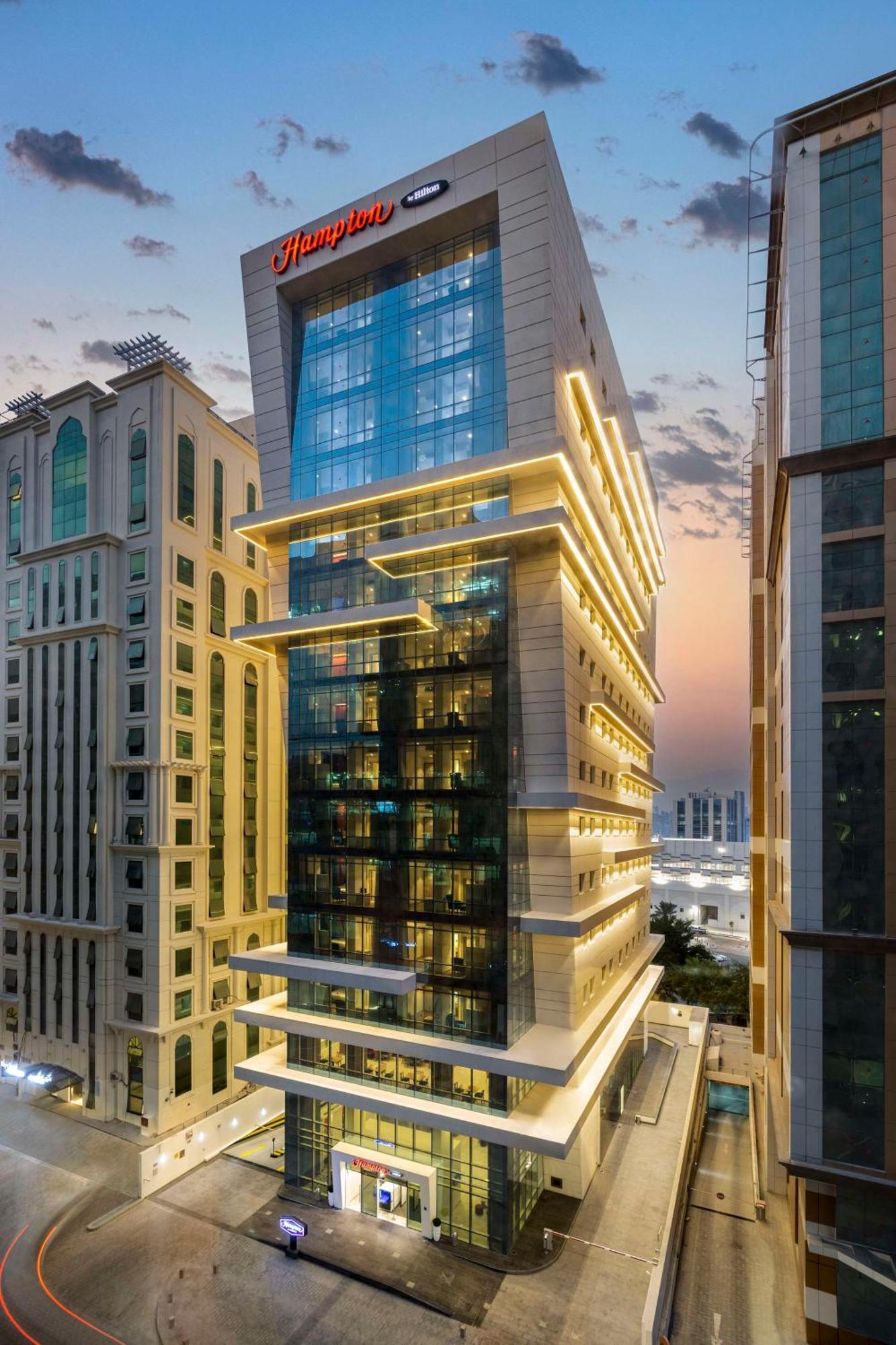 Готель Hampton By Hilton Doha Old Town Екстер'єр фото